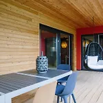 La Maison Devant La Prairie De 4 A 40 Personnes *