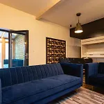 La Maison Devant La Prairie De 4 A 40 Personnes