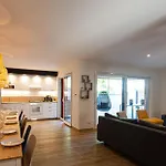 La Maison Devant La Prairie De 4 A 40 Personnes Holiday home *