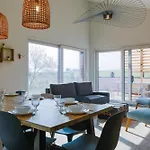 La Maison Devant La Prairie De 4 A 40 Personnes Holiday home *