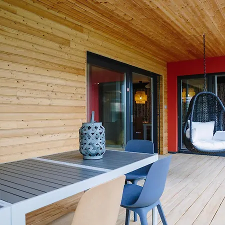 La Maison Devant La Prairie De 4 A 40 Personnes *