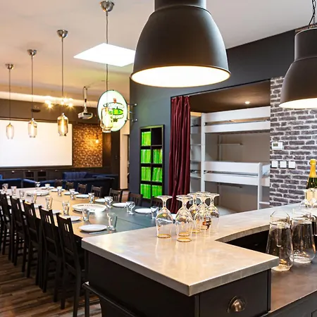 La Maison Devant La Prairie De 4 A 40 Personnes