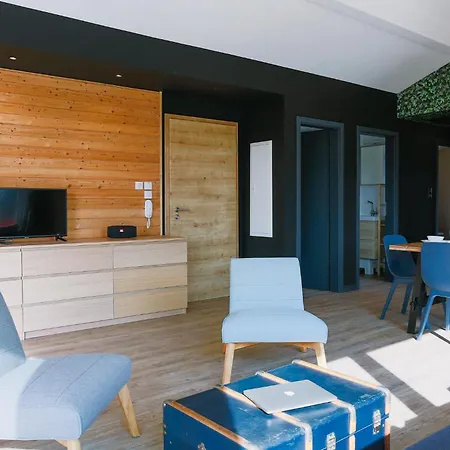 Prázdninový dům La Maison Devant La Prairie De 4 A 40 Personnes *