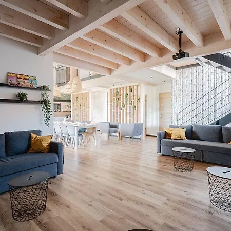 Vakantiehuis La Maison Devant La Prairie De 4 A 40 Personnes